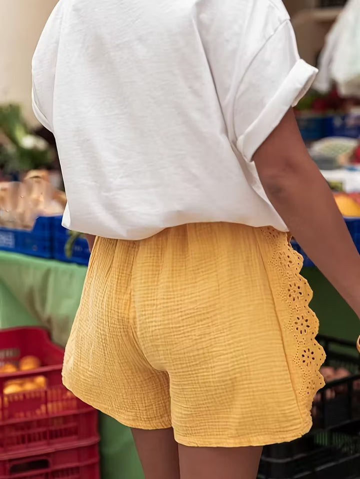 Damskie Szorty z Koronkowym Wykończeniem